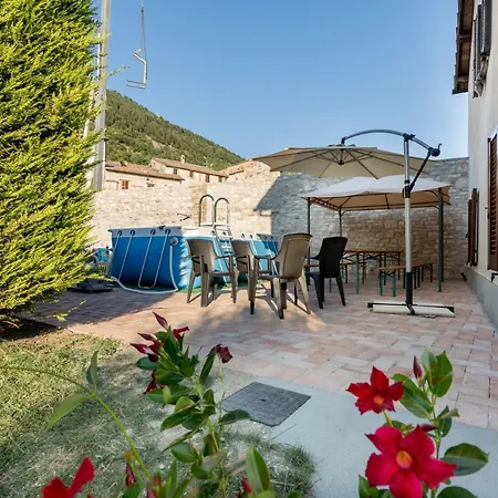 Guesthost - Borgo Santa Lucia With Private Parking & Garden דירה *