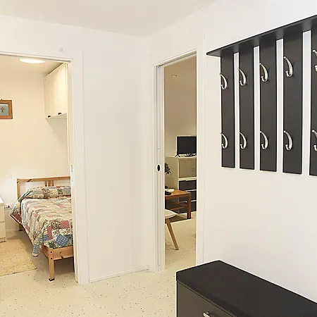 Guesthost - Borgo Santa Lucia With Private Parking & Garden *